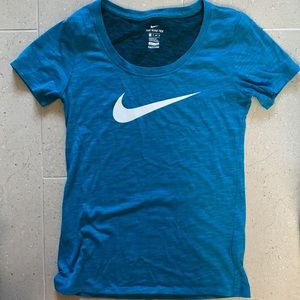 Nike Dri-Fit Workout Tee EUC